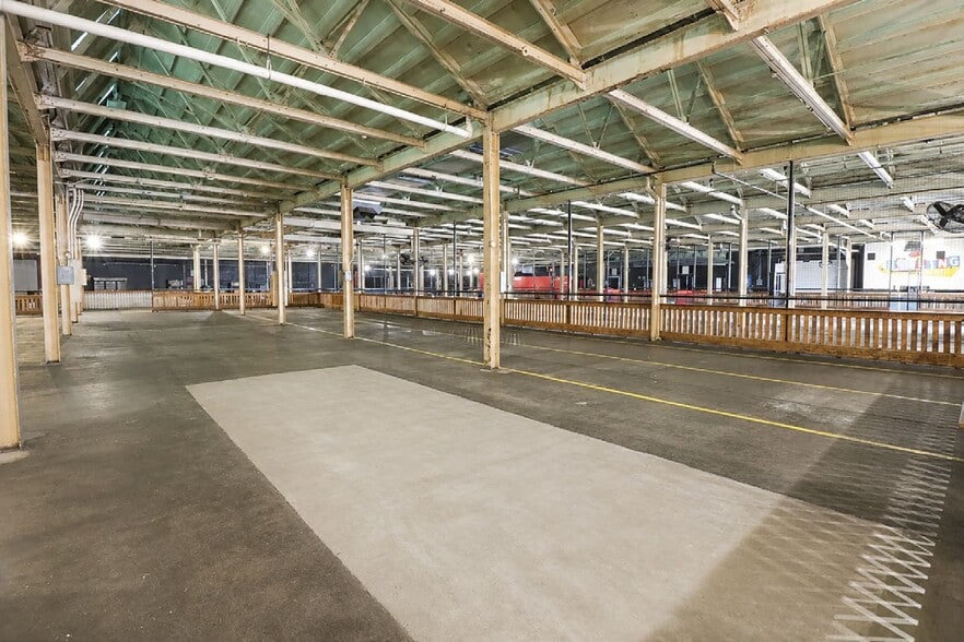 3901 Christopher St, Hamtramck, MI for lease - Interior Photo - Image 3 of 6