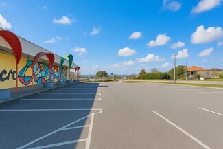 Plus de détails pour Commerce de détail à vendre