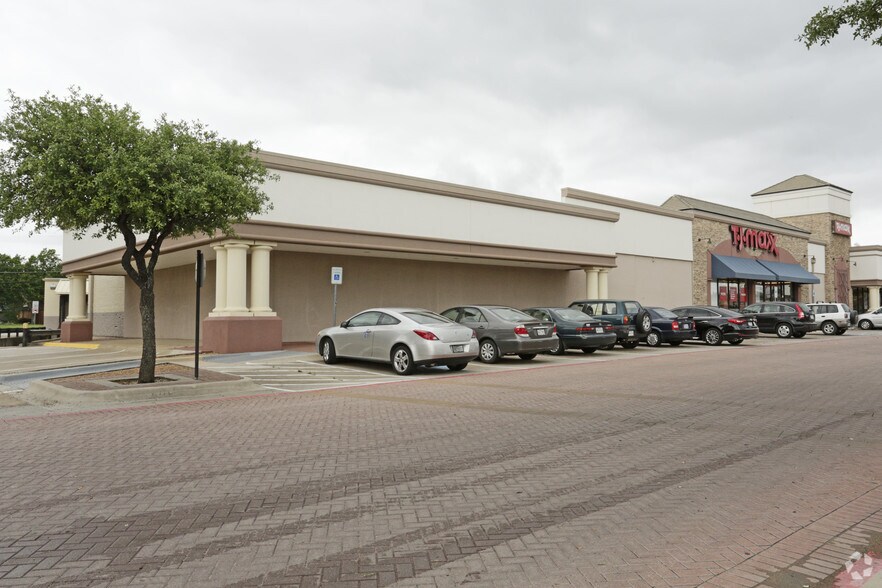 501 W Belt-Line Rd, Richardson, TX à louer - Photo du bâtiment - Image 3 de 17