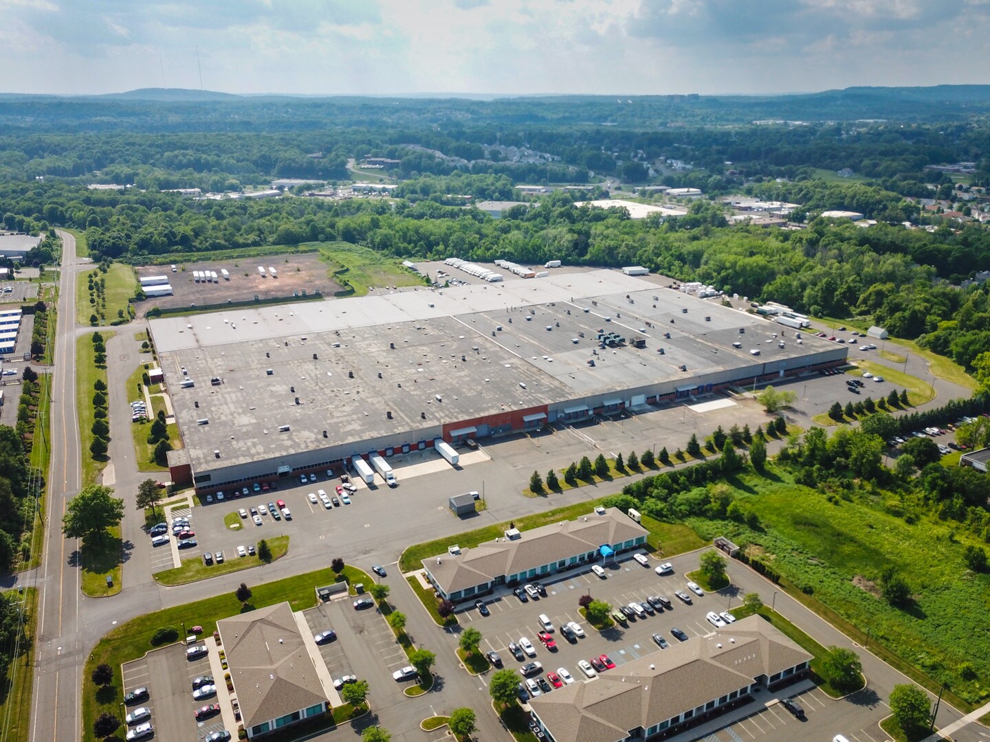 475 Willard Ave, Newington, CT à louer Photo principale- Image 1 de 6