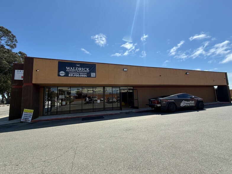 1135-1137 N Main St, Salinas, CA à louer - Photo du bâtiment - Image 1 de 1