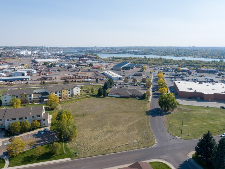 25 16th Avenue NW, Great Falls, MT à vendre - Photo du bâtiment - Image 3 de 10