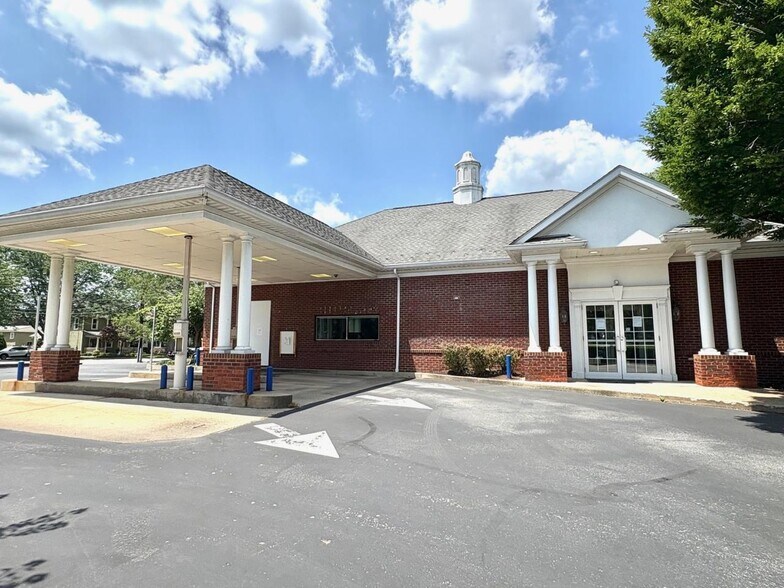 998 3rd St, Beaver, PA à vendre - Photo principale - Image 1 de 21