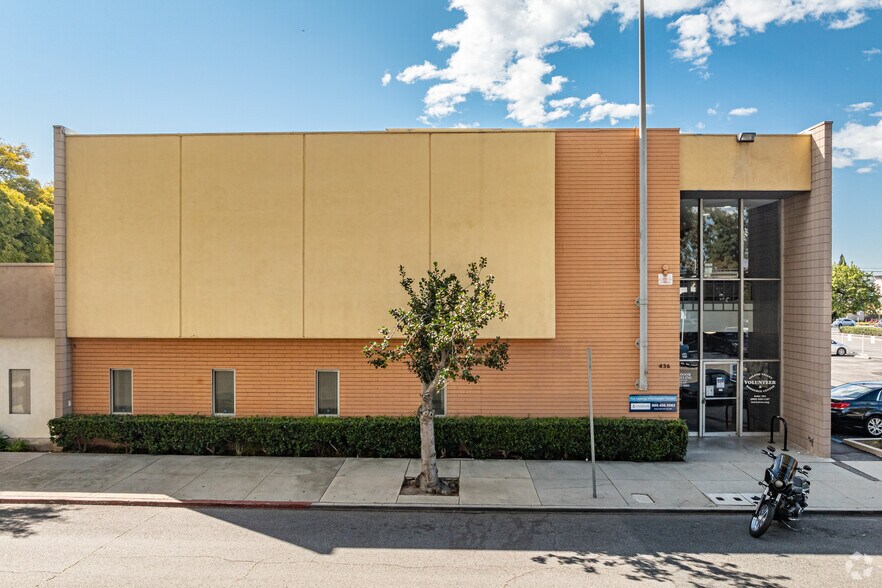 436 W 4th St, Pomona, CA à louer - Photo du bâtiment - Image 2 de 12
