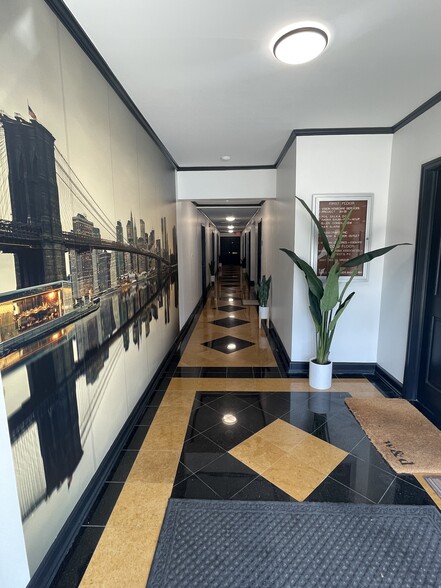 60 S Main St, New City, NY for lease - Lobby - Image 1 of 15