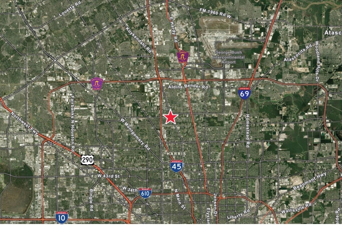 9805 Airline Dr portfolio of 3 properties for sale on LoopNet.ca - Building Photo - Image 3 of 3