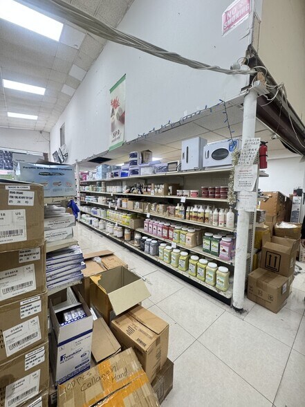 3318 Farrington St, Flushing, NY à vendre - Photo intérieure - Image 2 de 4