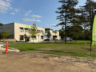 Plus de détails pour 42975 Mill St, Northville, MI - Industriel à vendre