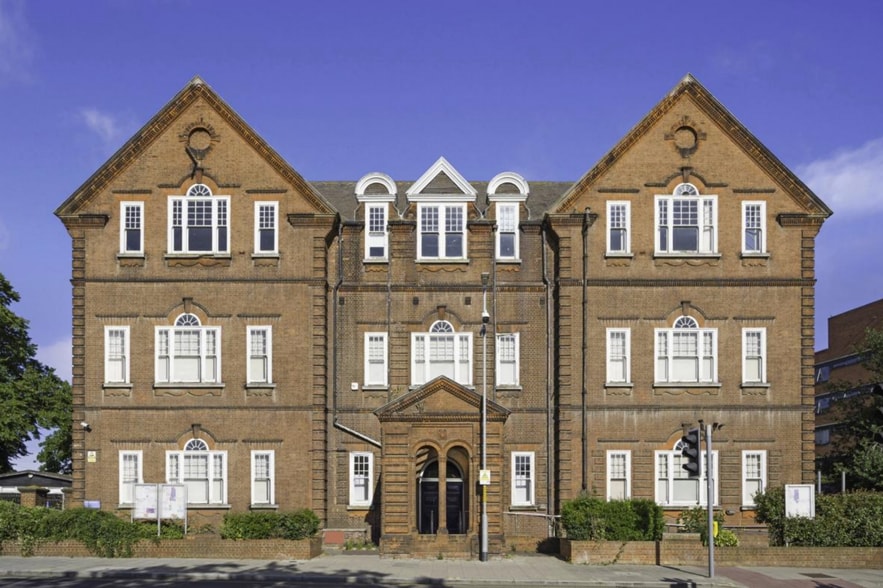 Darnley Rd, Gravesend à vendre - Photo du bâtiment - Image 2 de 34