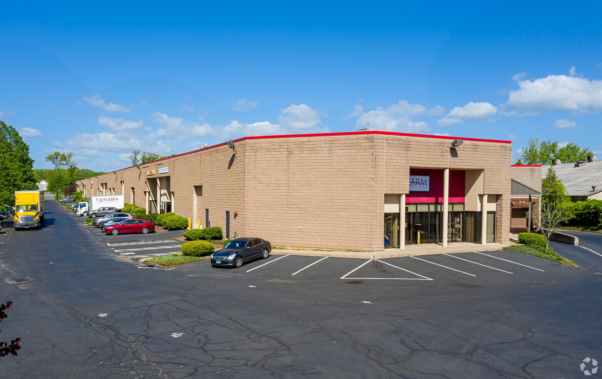 141 South St, West Hartford, CT for lease Building Photo- Image 1 of 13