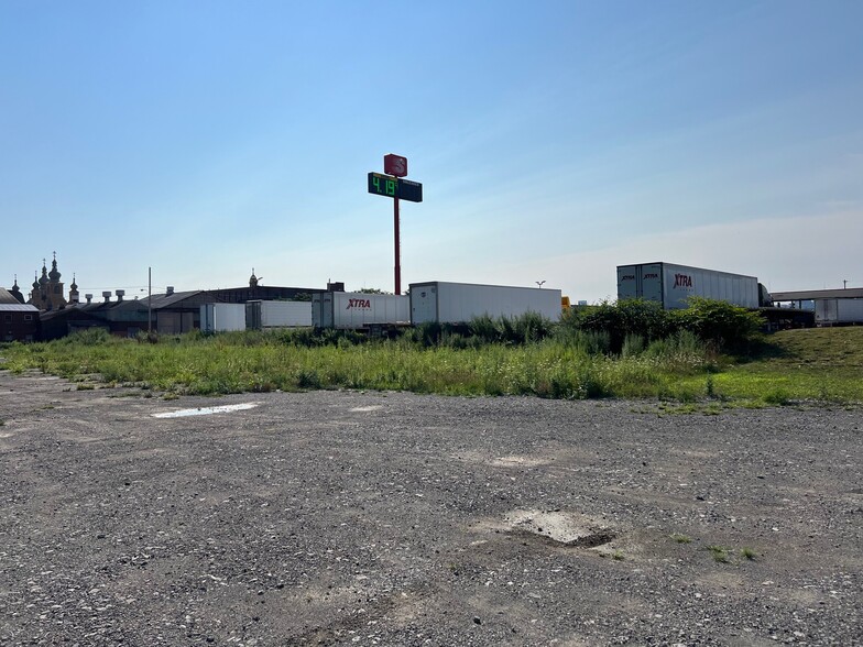 Intermodal Way, Mckees Rocks, PA for lease - Building Photo - Image 2 of 4