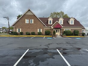 1369 W Andrew Johnson Hwy, Morristown, TN for lease Building Photo- Image 1 of 39