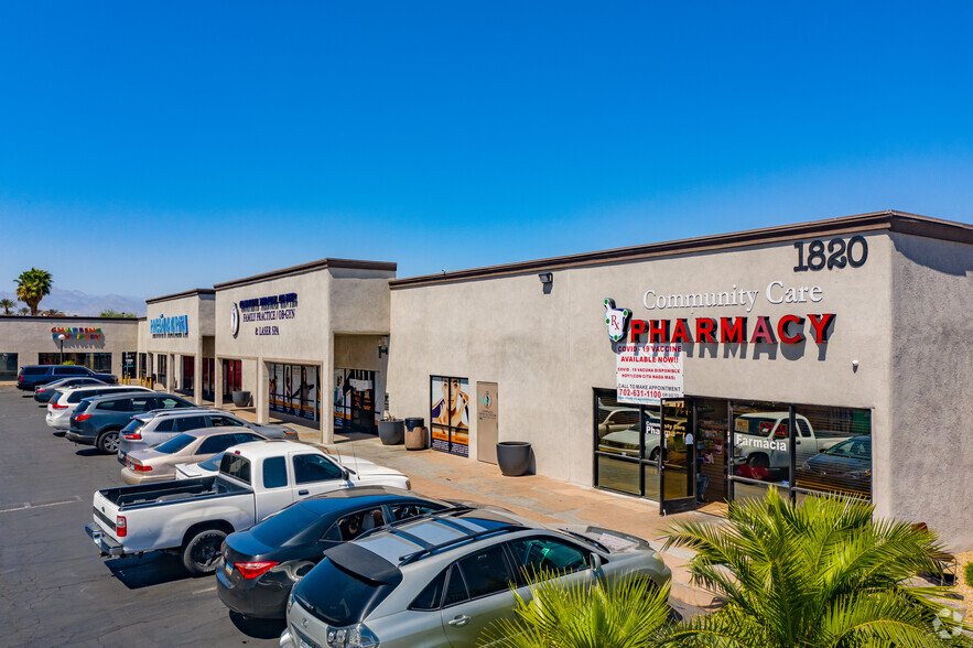 1820 E Lake Mead Blvd, North Las Vegas, NV for lease - Building Photo - Image 1 of 15