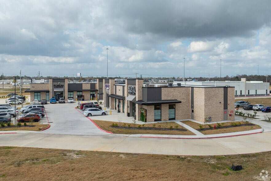 1130 Grand Oak Blvd, League City, TX for lease - Building Photo - Image 1 of 9