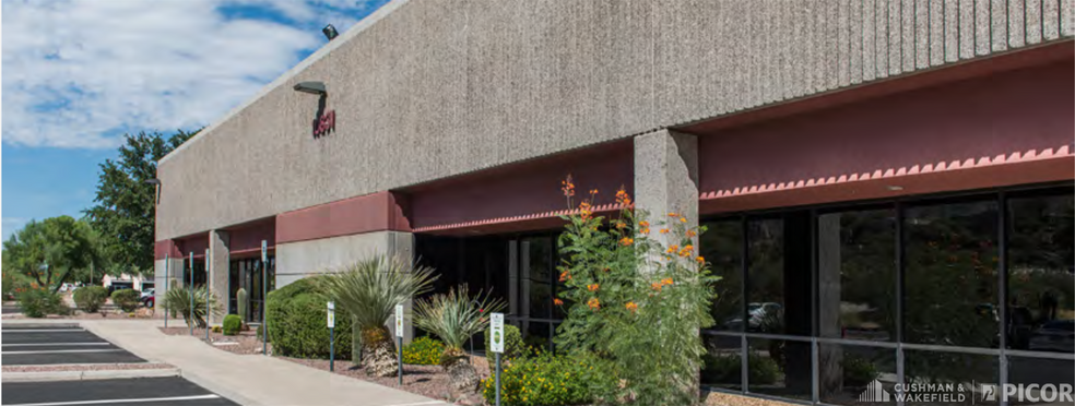 10861 N Mavinee Dr, Oro Valley, AZ à louer - Photo du bâtiment - Image 3 de 7