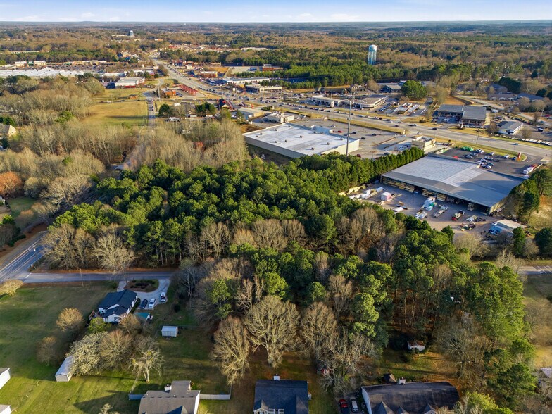 3825 Oak Grove SW rd, Loganville, GA à vendre - Photo du bâtiment - Image 2 de 5