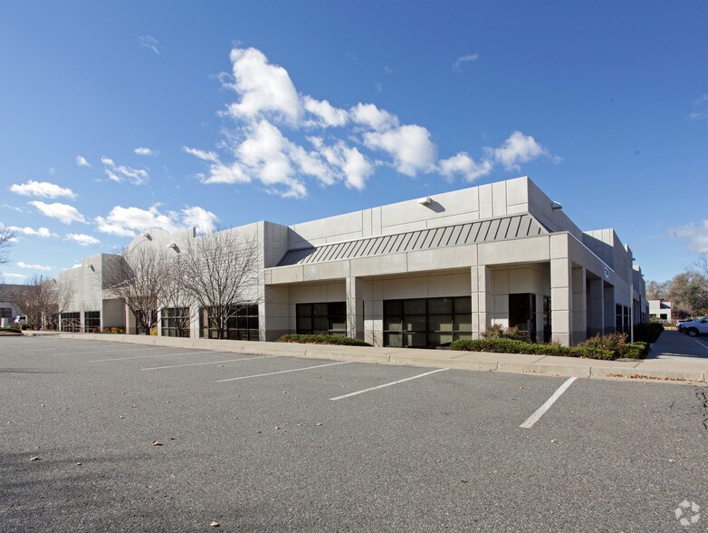 9197 W 6th Ave, Lakewood, CO for lease - Building Photo - Image 1 of 3