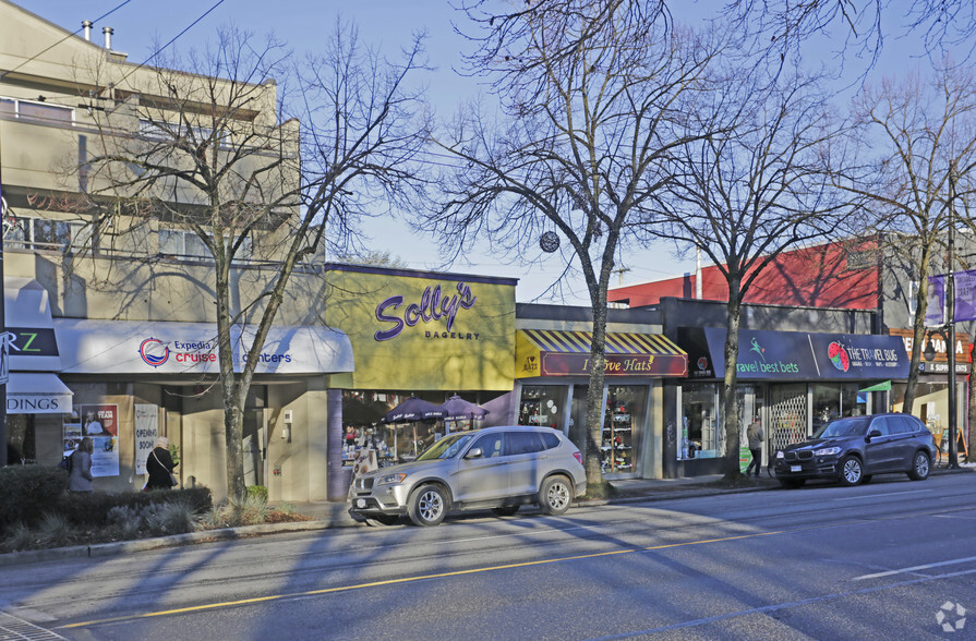 2871-2873 Broadway W, Vancouver, BC à vendre - Photo du bâtiment - Image 3 de 5