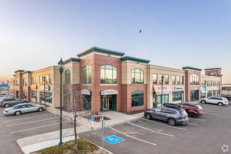150 Chippewa Rd, Sherwood Park, AB à vendre - Photo du bâtiment - Image 3 de 22