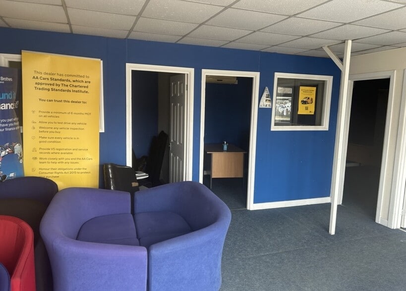 121-127 Redbridge Rd, Southampton for lease - Interior Photo - Image 3 of 6