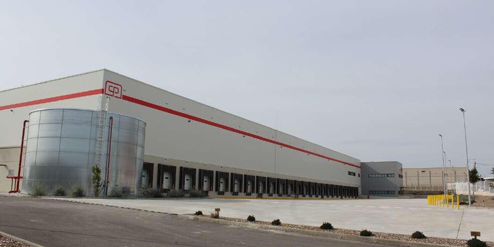 Carrer de Gresol, 21, Esparreguera, Barcelona for lease - Building Photo - Image 2 of 9