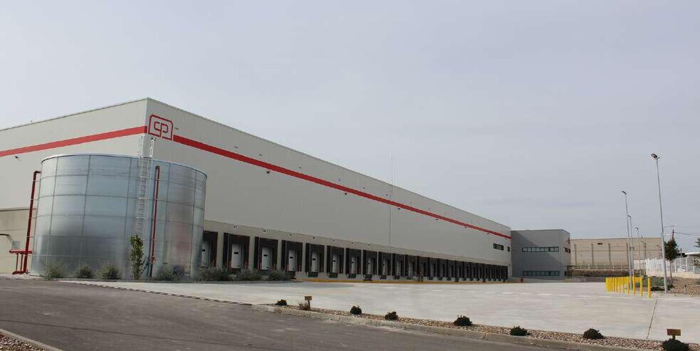 Carrer de Gresol, 21, Esparreguera, Barcelona à louer - Photo du bâtiment - Image 2 de 9