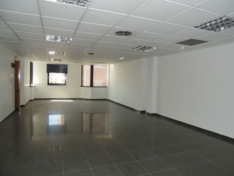 Office in Molina de Segura for lease - Interior Photo - Image 1 of 6