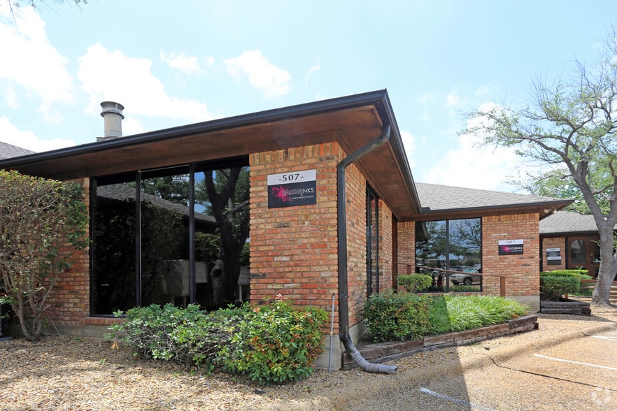 2007 N Collins Blvd, Richardson, TX for sale - Primary Photo - Image 1 of 22