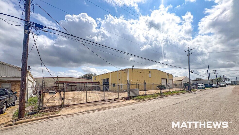 5807 Northdale St, Houston, TX à louer - Photo du bâtiment - Image 2 de 2