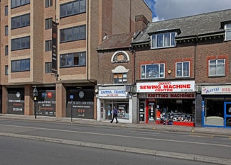 Plus de détails pour 42 High St, Hounslow - Commerce de détail à louer