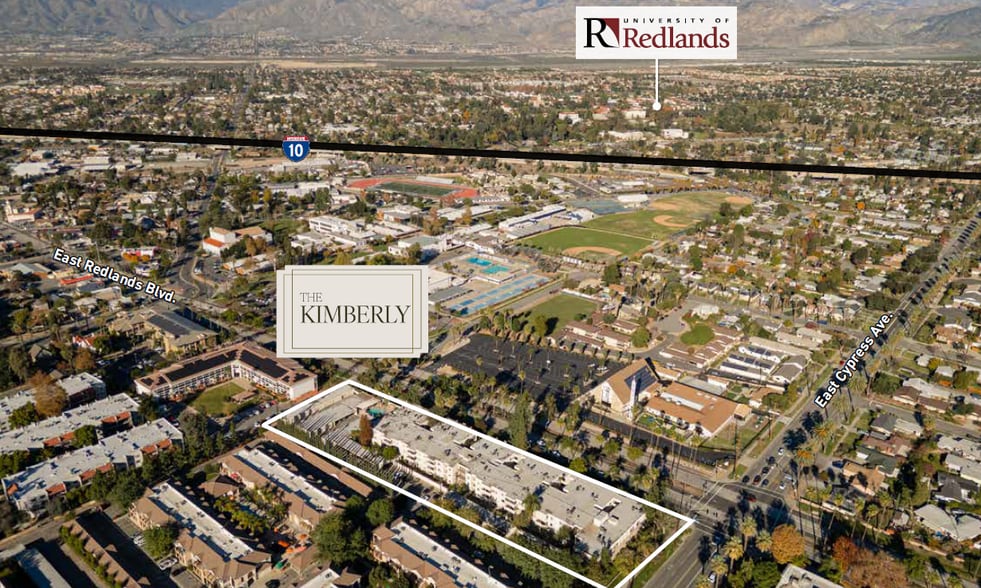 475 E Cypress, Redlands, CA à vendre - Aérien - Image 2 de 9