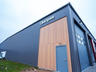 Plus de détails pour 1009 Conrad Industrial Dr, Ludington, MI - Industriel à vendre