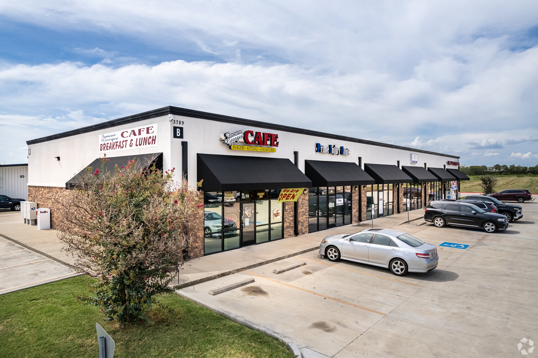 3649-3661 N Beach St, Fort Worth, TX for lease Primary Photo- Image 1 of 5