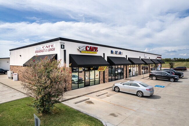 More details for 3649-3661 N Beach St, Fort Worth, TX - Retail, Flex for Lease