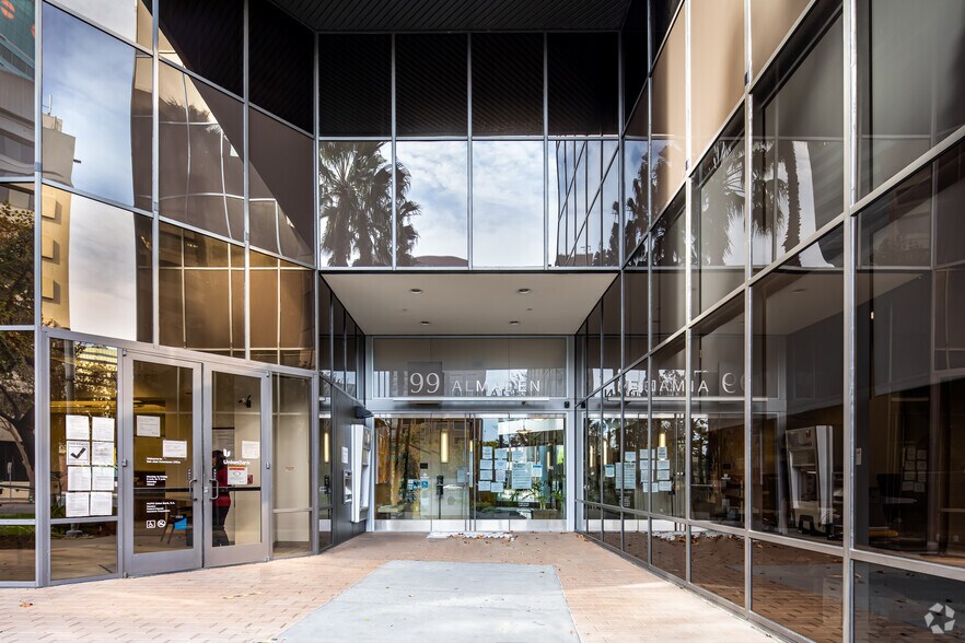 99 Almaden Blvd, San Jose, CA à louer - Photo du bâtiment - Image 3 de 15