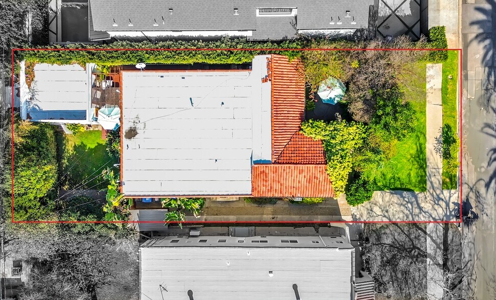 811 N Citrus Ave, Los Angeles, CA à vendre - Photo du bâtiment - Image 2 de 31
