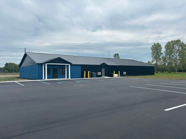 Plus de détails pour 12519 M-140, South Haven, MI - Commerce de détail à vendre