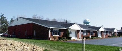 1879-1899 E Aurora Rd, Twinsburg, OH for lease Building Photo- Image 1 of 1