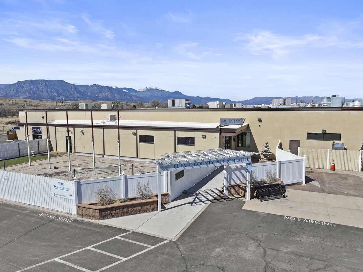 6436 S Hwy 85-87, Colorado Springs, CO 80911 - Unit 3 - - Interior Photo - Image 2 of 28