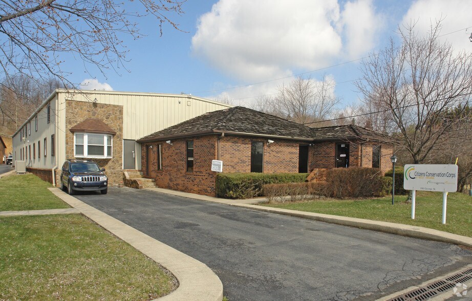 198 George St, Beckley, WV à vendre - Photo du bâtiment - Image 2 de 93