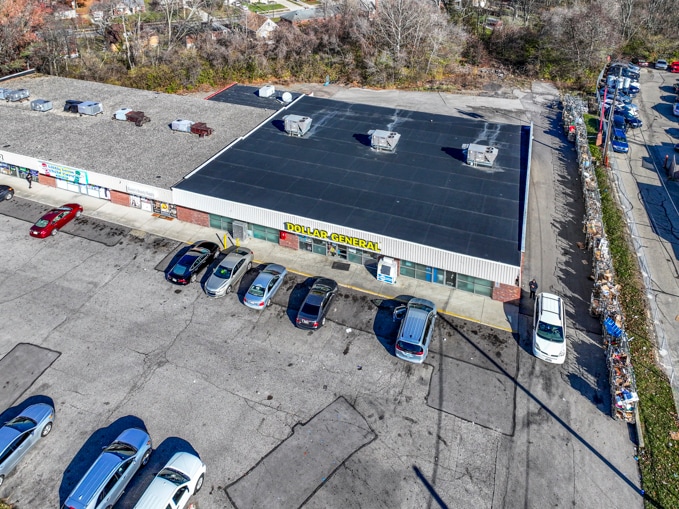 6132-6156 Colerain Ave, Cincinnati, OH for lease - Building Photo - Image 2 of 10