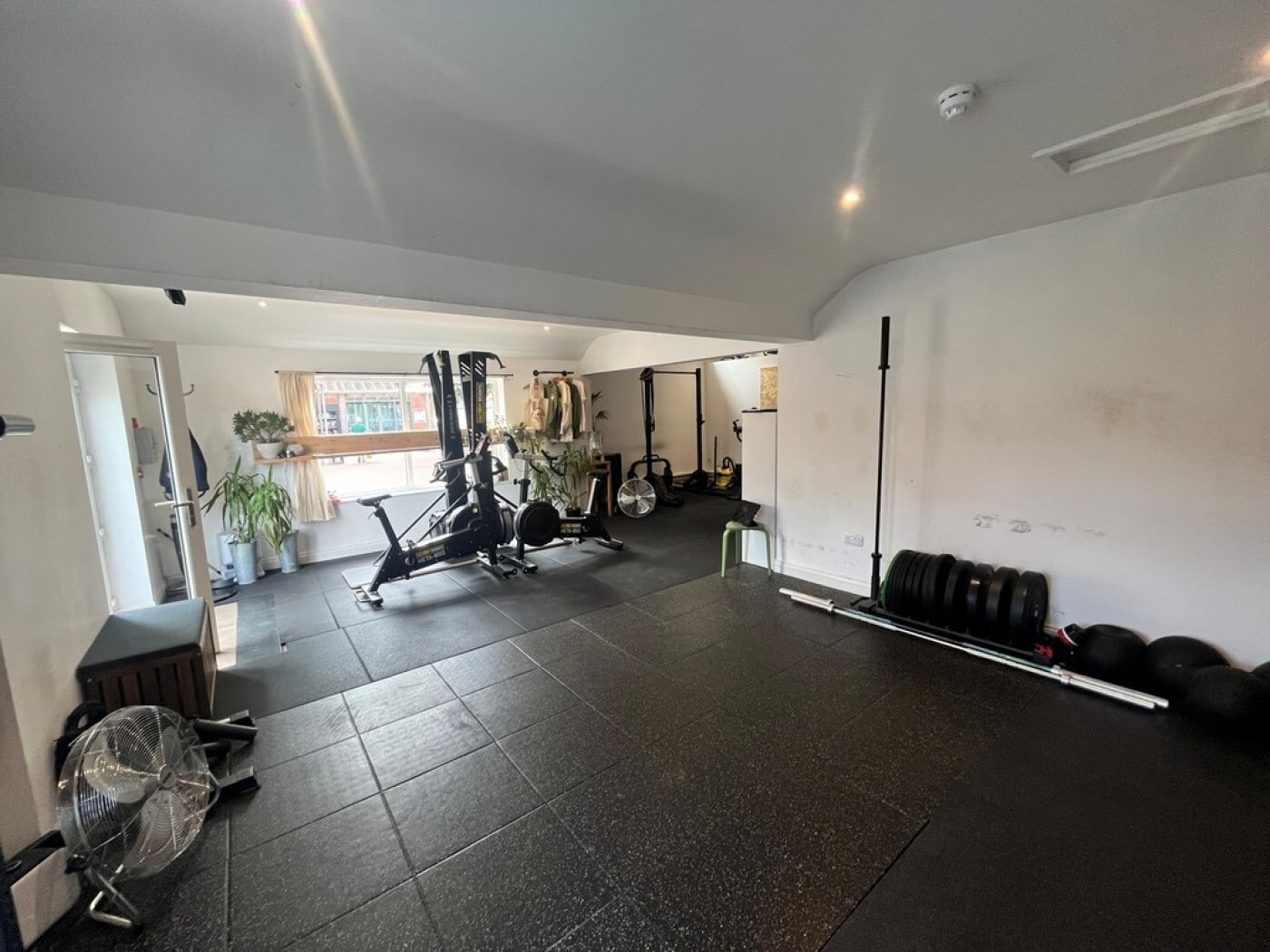 Feathers Yard, Holt for lease Interior Photo- Image 1 of 3