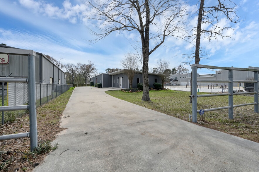 32219 Tamina Rd, Magnolia, TX for lease - Building Photo - Image 2 of 44