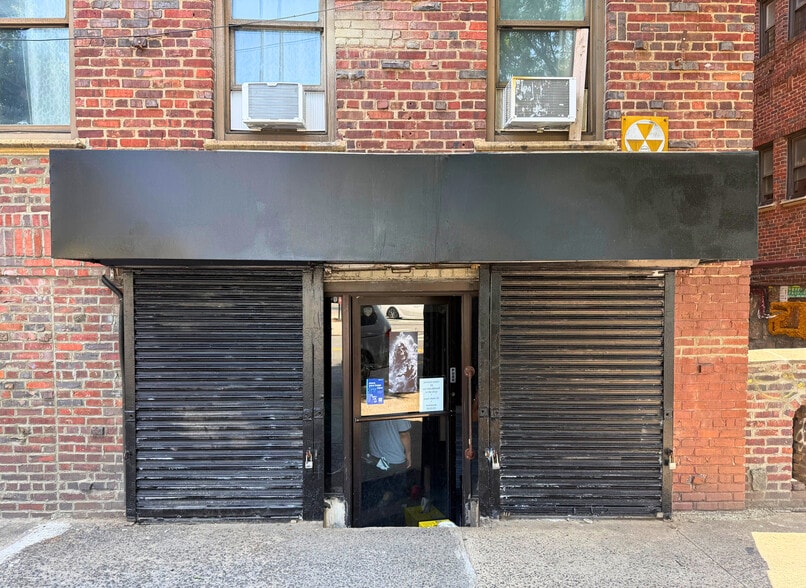 109 E 153rd St, Bronx, NY for lease - Building Photo - Image 3 of 8