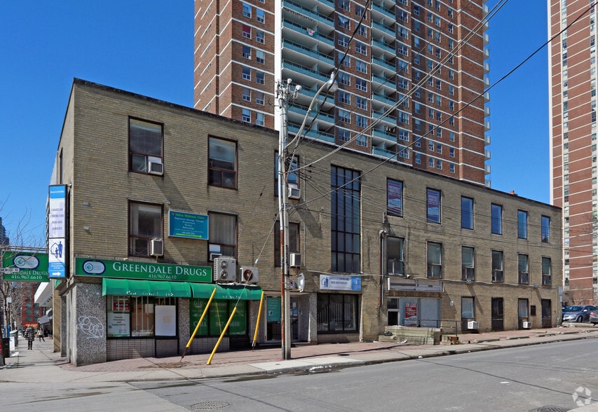 152 Carlton St, Toronto, ON for lease - Building Photo - Image 3 of 5