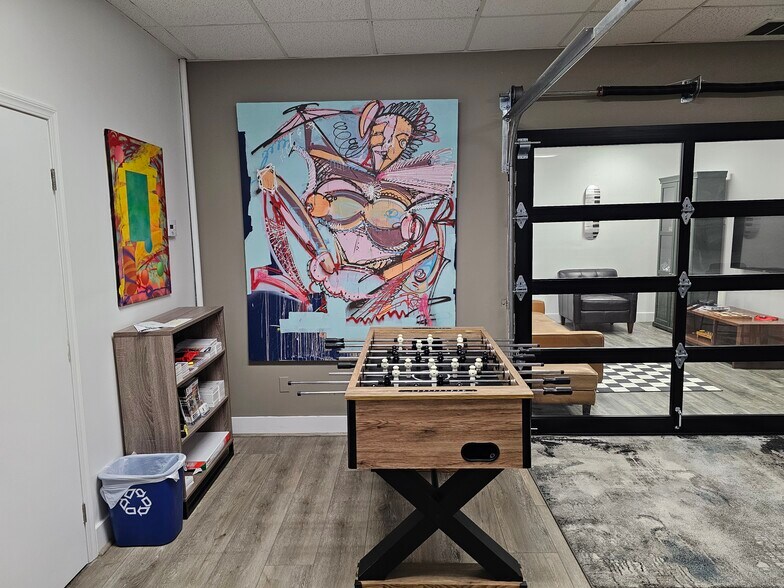 408 E 1st St, Long Beach, CA à louer - Photo intérieure - Image 3 de 10