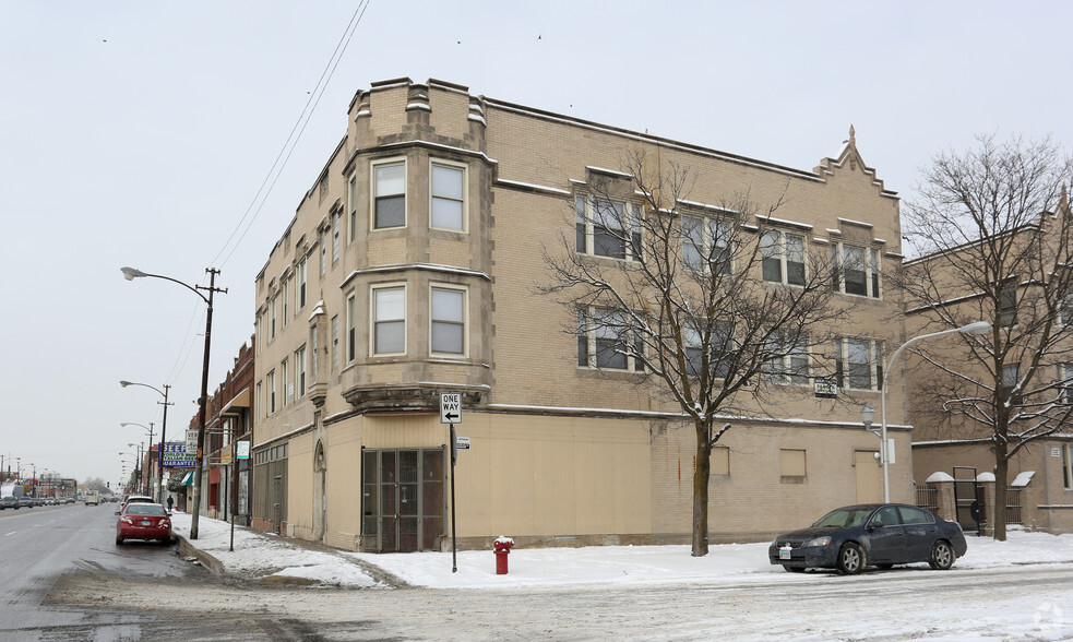 5832 W North Ave, Chicago, IL for sale - Primary Photo - Image 1 of 1