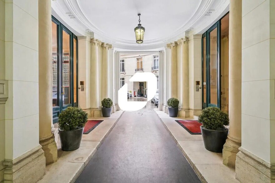 30 Avenue De Messine, Paris à louer - Hall d’entrée - Image 3 de 16