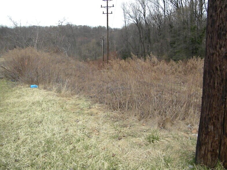 1133 Glenn Ave, Mckeesport, PA à vendre - Photo du bâtiment - Image 2 de 6