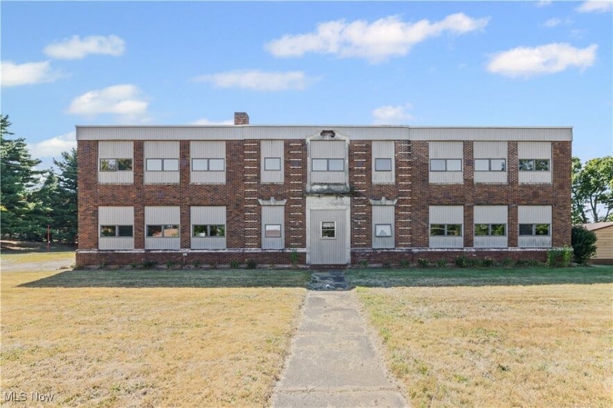 16310 Lisbon St SE, Minerva, OH à vendre - Photo du bâtiment - Image 3 de 21